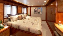MISS ROSE - Convertable Cabin